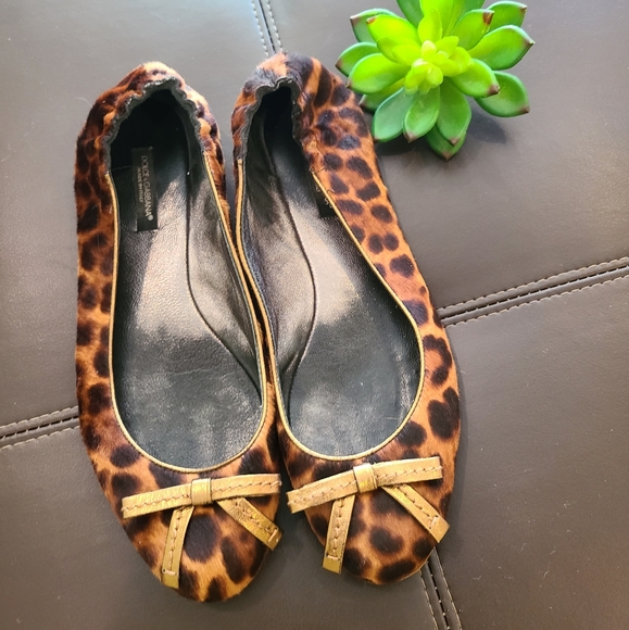 Dolce & Gabbana Flats